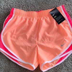 NIKE DRY RUNNING SHORTS